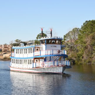 Barefoot Queen Cruise and Lunch
